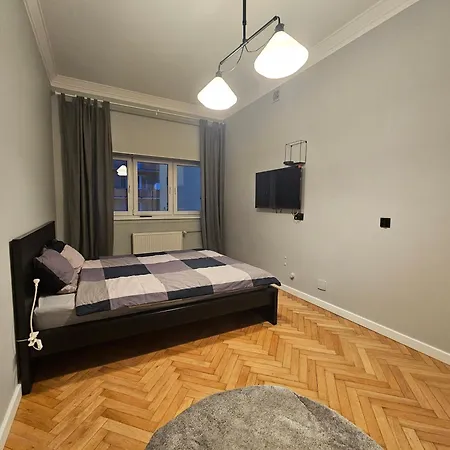 Διαμέρισμα Starowiejska 37 *