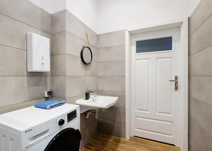 Starowiejska 37 * Gdyně